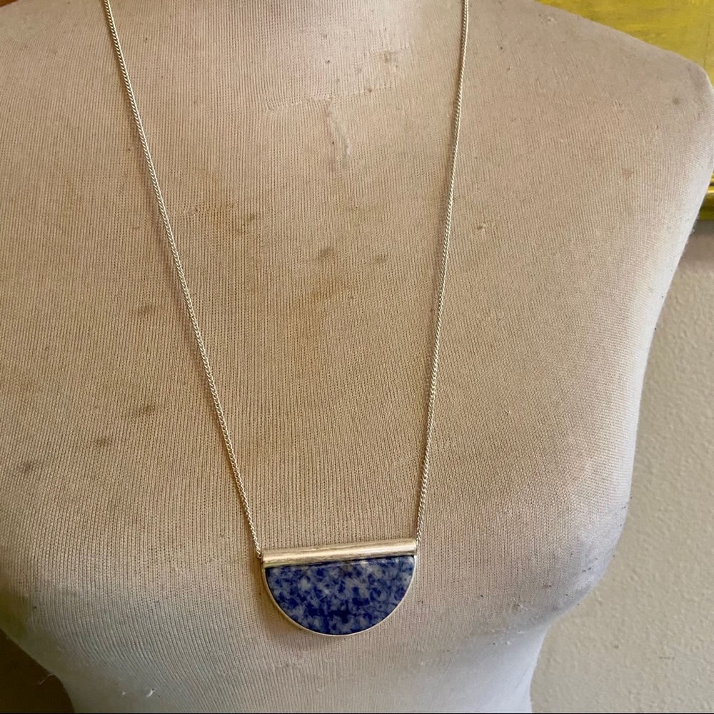 Blue stone geometric necklace 1/2 circle guc
